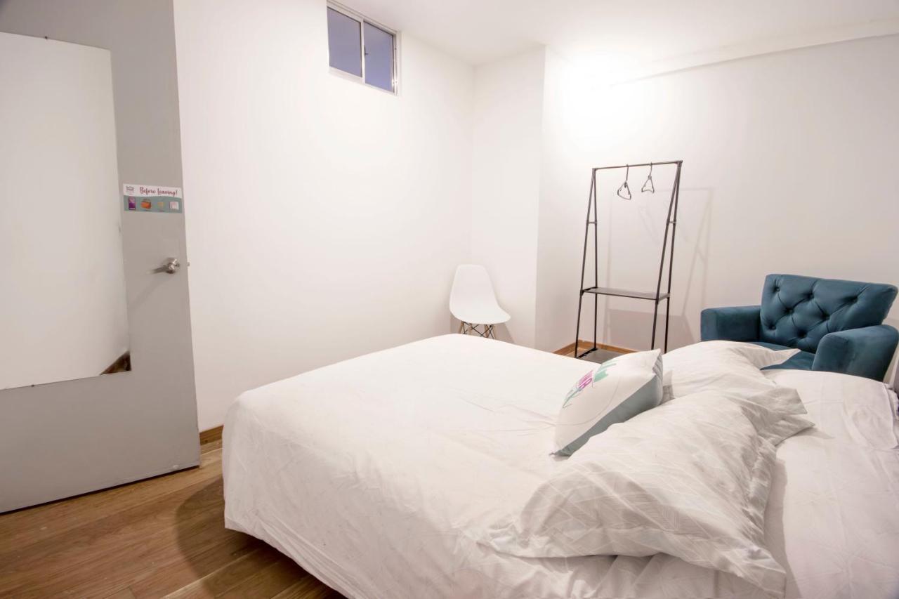 Urbana Hostel Bogotá Esterno foto
