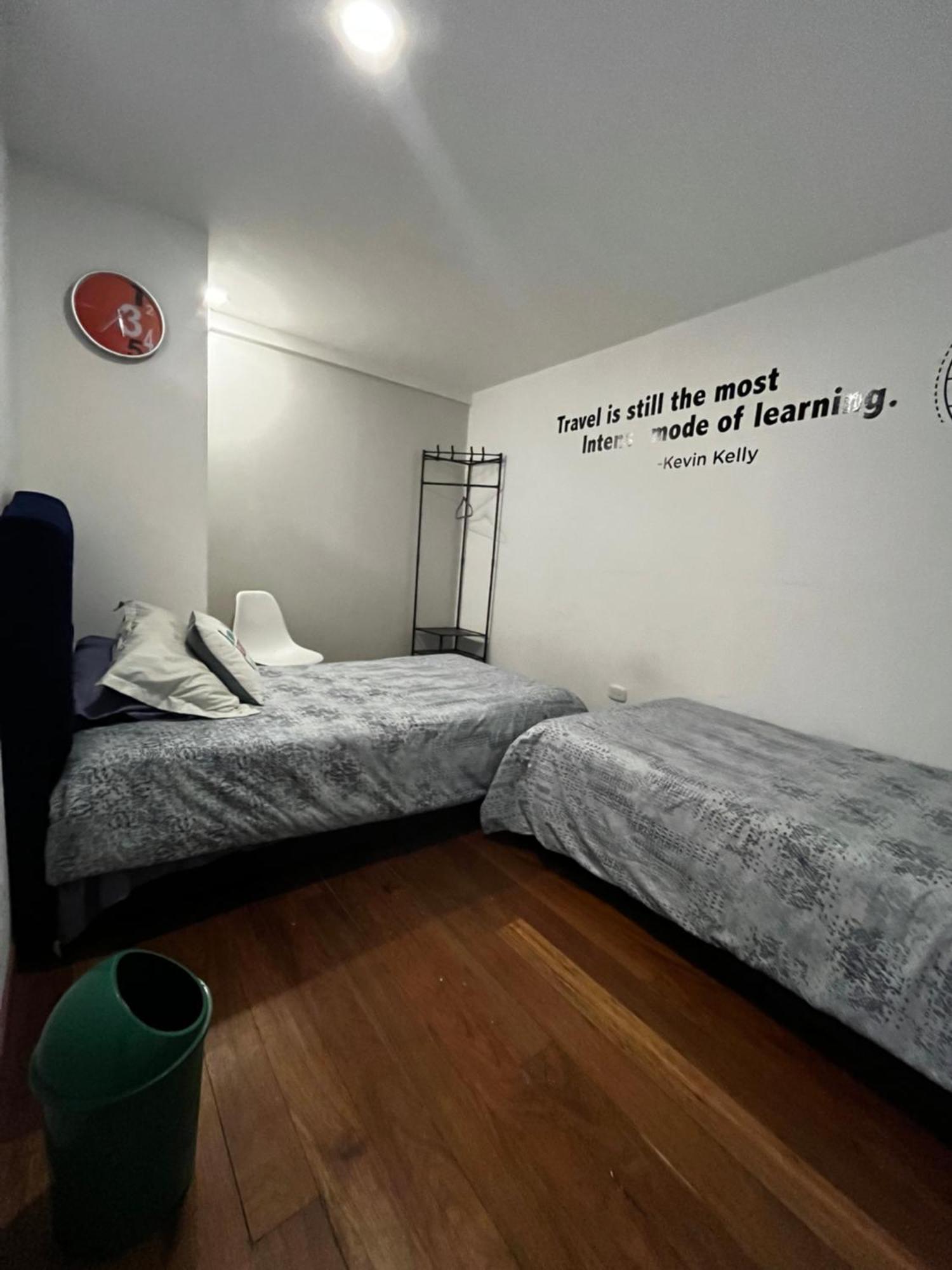 Urbana Hostel Bogotá Camera foto