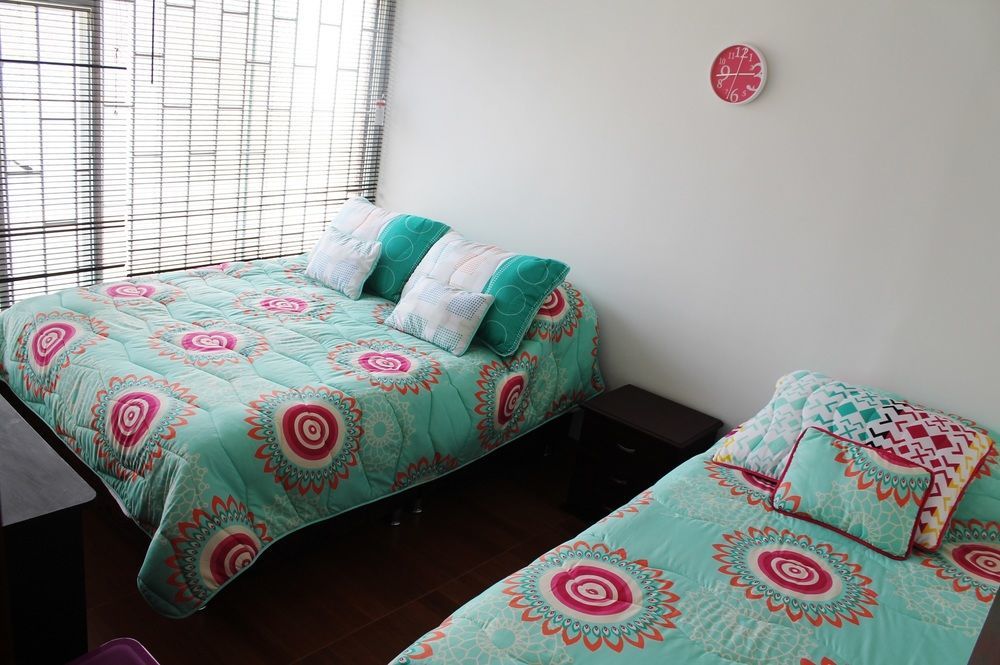 Urbana Hostel Bogotá Esterno foto