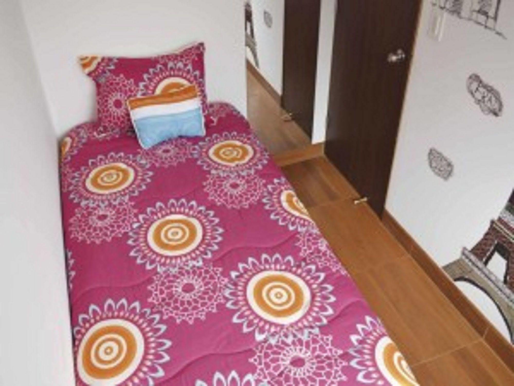 Urbana Hostel Bogotá Esterno foto